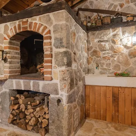 Old House With Pool, Jacuzzi