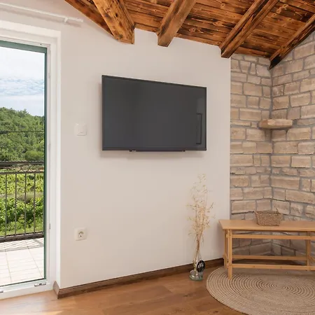 Old House With Pool, Jacuzzi *